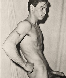old photographs of his grandfather 5ce232cc1f4bb.jpg