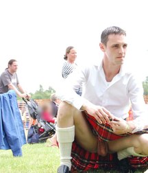 that strange Scottish custom 5ce42bb4d59c4.jpg