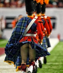 that strange Scottish custom 5ce42bbfdbf9a.jpg
