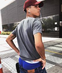 pull up your pants 5ce42bf064c15.jpg