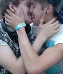 boys prefer boys 5ce809aad5bf9.jpg