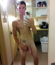 selfies  5cec341fb2da9.jpg