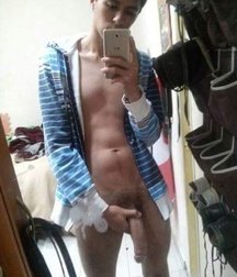 selfies  5cec3457b0d88.jpg