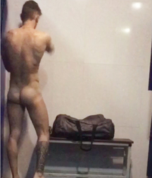 indiscreet look in the locker room 5cec34c6d3aa3.jpg