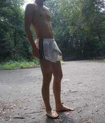 very transparent: you can see everything 5cf0155623299.jpg