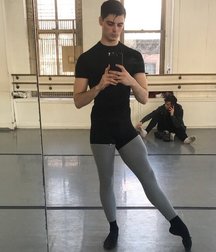 the graceful features of the dancers 5cf0165e76652.jpg