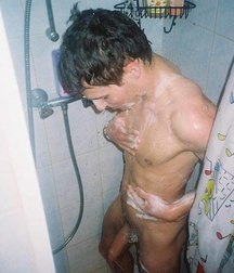 boy: you have to wash yourself well 5cf816e51d452.jpg