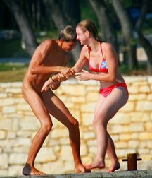 male slaves of women 5cfff4709c441.jpg
