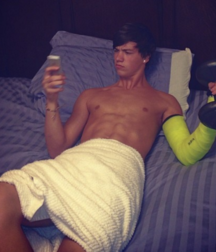 injured but sexy guys