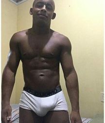 boys in their underwear 5d05c96ed5a81.jpg