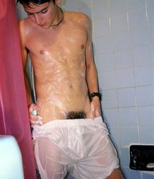 with the pubis uncovered 5d0bd4262a55a.jpg