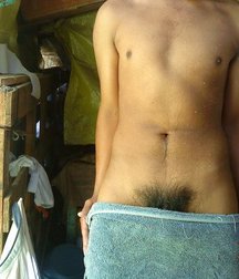 with the pubis uncovered 5d0bd4587b1ee.jpg