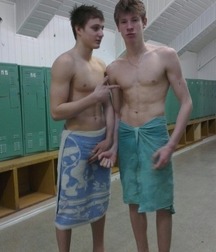 after we lower the towel 5d1a2d322b3da.jpg