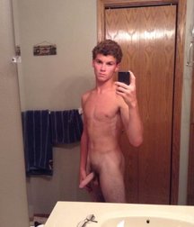 selfies naked 5d1cd8cacedbb.jpg