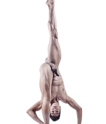 beautiful, naked and in difficult positions 5d237e0fbace9.jpg