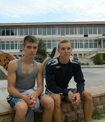 straight boys are beautiful 5d237ec8c1251.jpg