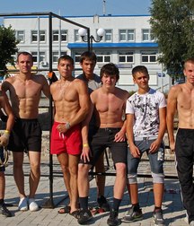 straight boys are beautiful 5d237efa81f41.jpg