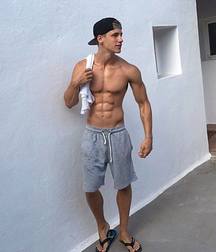 beautiful boys 5d2ae733e9174.jpg