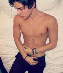 beautiful boys 5d2ae73fee5fd.jpg