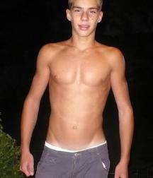 beautiful boys 5d2ae74750c5a.jpg