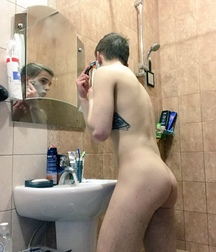 in the bathroom 5d2c9fc70c2fd.jpg