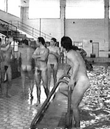 once upon a time in the pool .... 5d2ff51fb5946.jpg