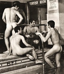 once upon a time in the pool .... 5d2ff53a81e8b.jpg