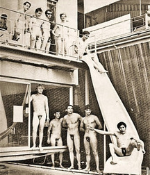 once upon a time in the pool .... 5d2ff53c1826d.jpg