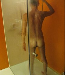 the nice ass in the shower 5d2ff5e587a1b.jpg