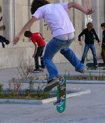 pull up your pants 5d31b0ee3eade.jpg