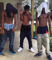 pull up your pants 5d31b11a7b17c.jpg