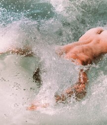 a dip in the water 5d33ea1f1716c.jpg