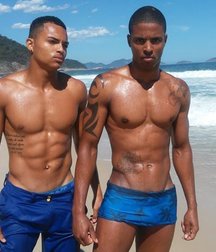 favela boys 5d33ea5f56832.jpg