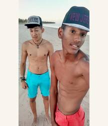 favela boys 5d33ea9f69003.jpg