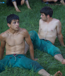 young-wrestlers 5d33eb5de391f.jpg
