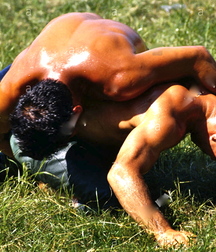 young-wrestlers 5d33eb647e985.jpg