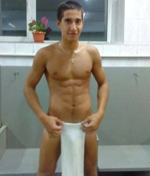 show everything please 5d3b366e0ff68.jpg