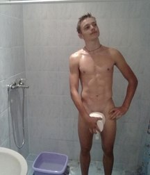show everything please 5d3b366f3c9ea.jpg