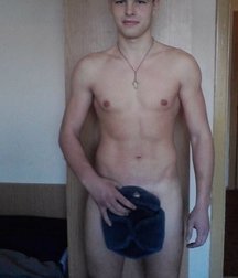 show everything please 5d3b3671a869e.jpg