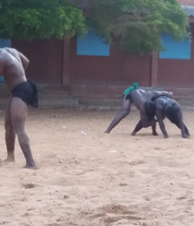 beautiful African wrestlers 5d3b36d68df3a.jpg
