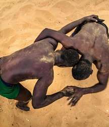 beautiful African wrestlers 5d3b36dec0e67.jpg