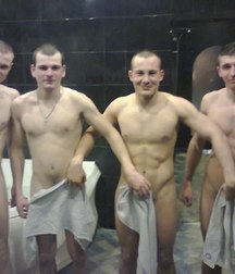 young Russian soldiers 5d3cc447e6bb1.jpg