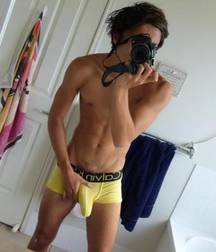 selfies  5d3d40934c86b.jpg