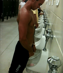 I have to pee 5d4201352dfa6.jpg