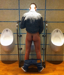 I have to pee 5d42014cb60d0.jpg
