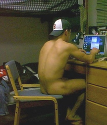 the boys' compter 5d457b1b0cccb.jpg