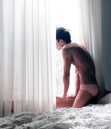 boys facing the window 5d457b949f8ef.jpg