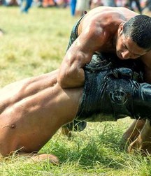 spectacular Turkish wrestlers 5d46752b69fae.jpg