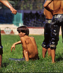spectacular Turkish wrestlers 5d46754394862.jpg