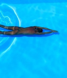 swim naked 5d4676623346b.jpg
